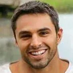 Alex-Picazo-circle-6e46a04b9023e1843cff27f1c4131abf-5cb4fbd484678