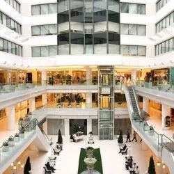 shopping-cneter-landscape